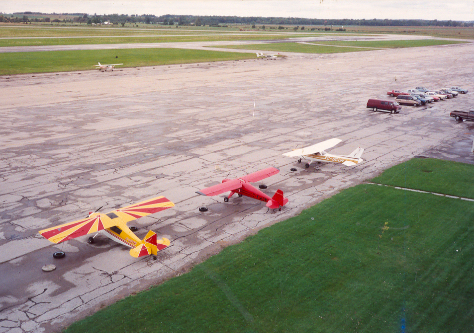 ON-Centralia-Airport-003.jpg