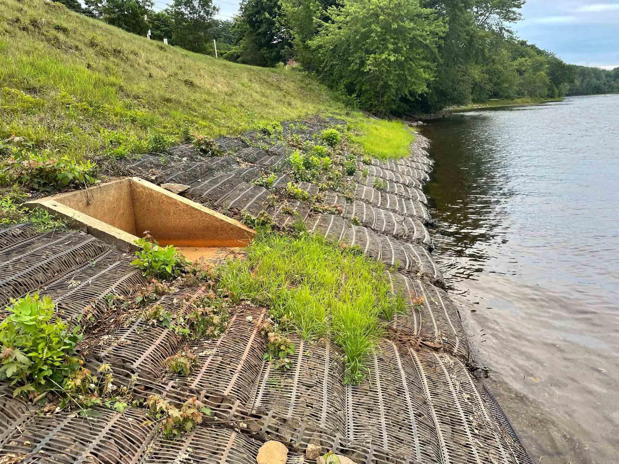 Androscoggin River Scour Protection image